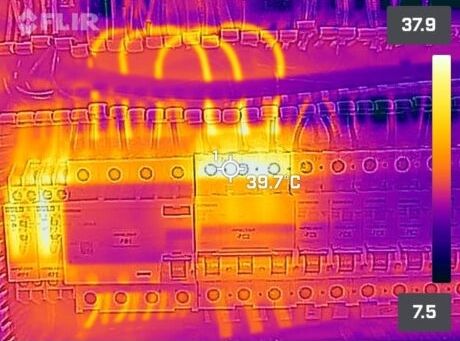 lämpökuva sähkölaitteistojen lämpökuvaus infrapuna flir e6 xt